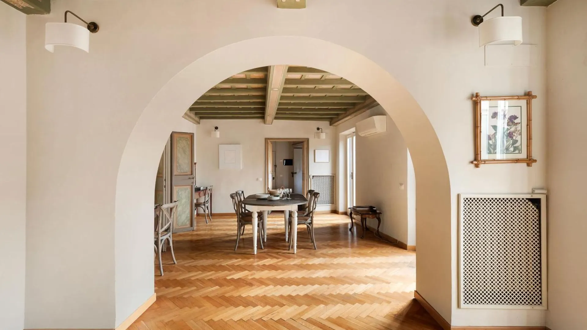 Pantheon Classic Home By Romeloft Rome